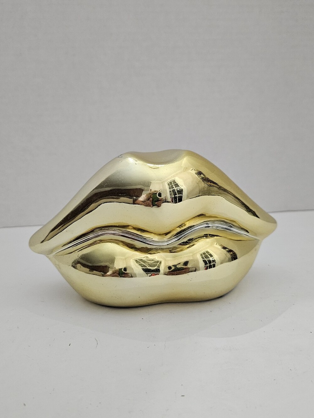 Celebrate It Gold Metallic Lips Ceramic Tabletop Decor Accent Sculpture Glam